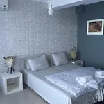 Deep Blue Guest house 2*